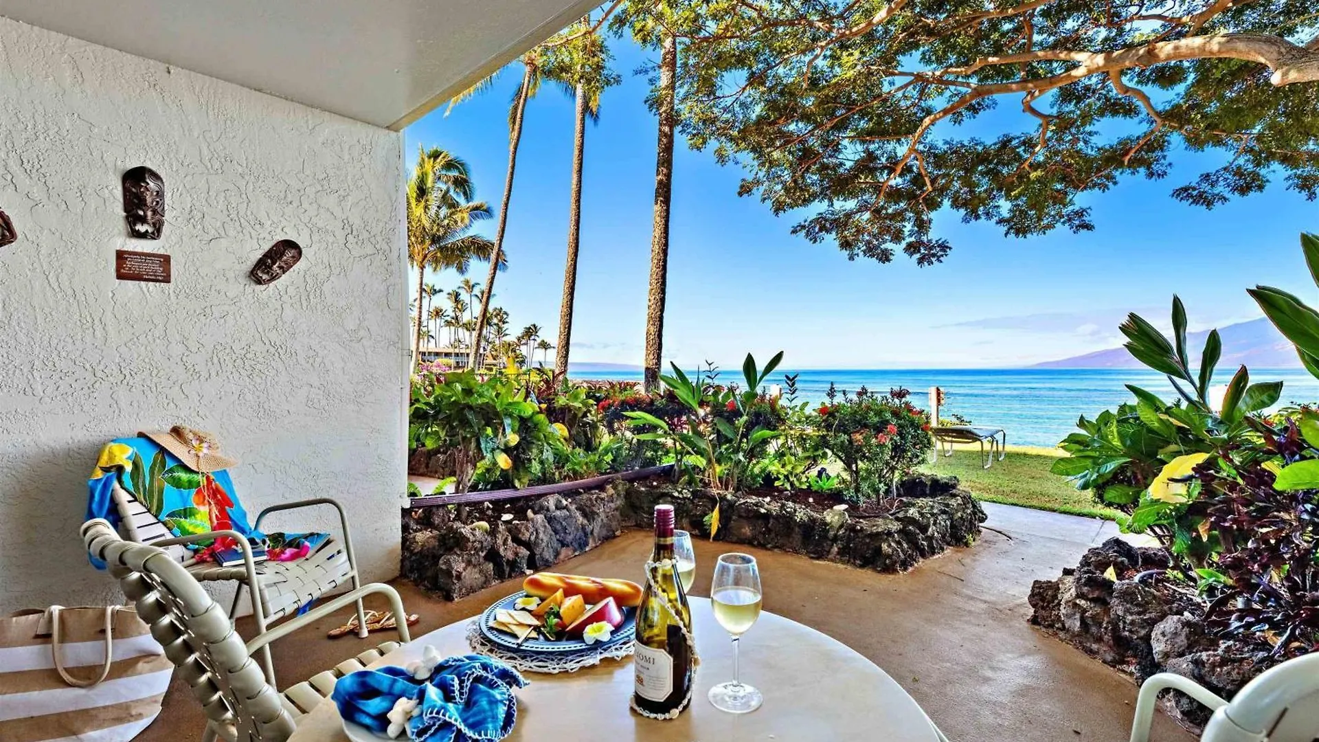 Napili Sunset Beach Front Resort Lahaina USA